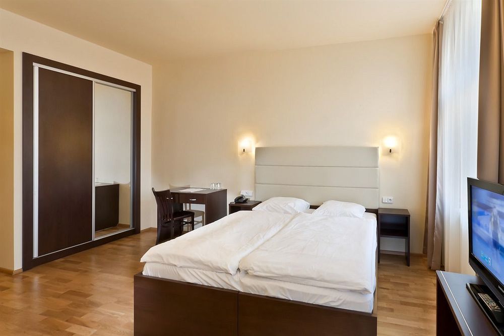 Hotel Unique Prague Exterior photo